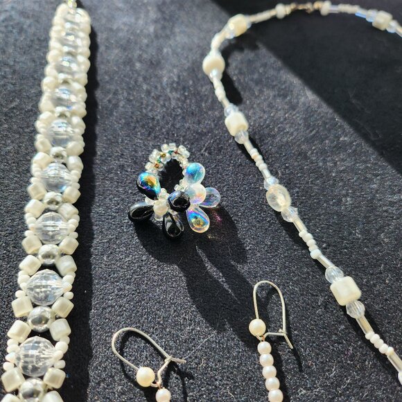 BFD Beaded Set of Jewelry In White Tones - Picture 7 of 8